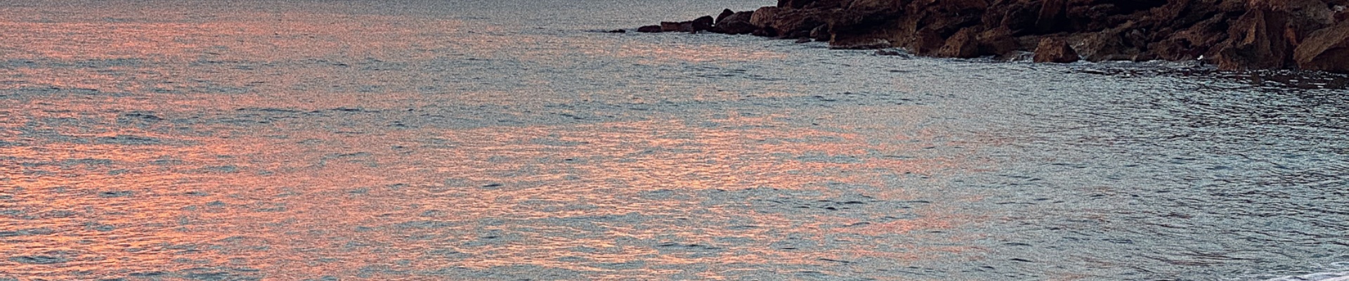 Affacciarsi su Pan di Zucchero da Porto Flavia, ad Iglesias